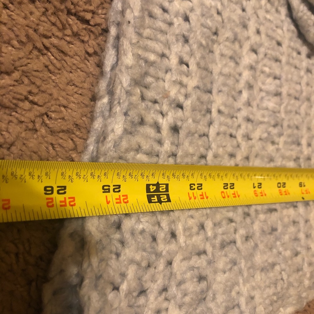Line Sweater - Picture 4 of 4